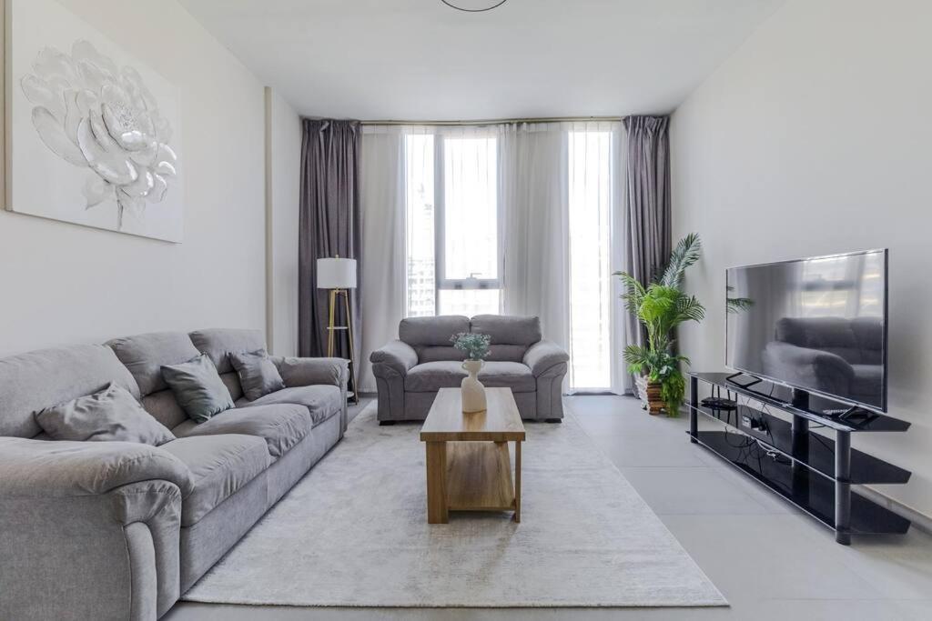 Sahab - Solo 1Br Apt In Al Jada Şarja Dış mekan fotoğraf