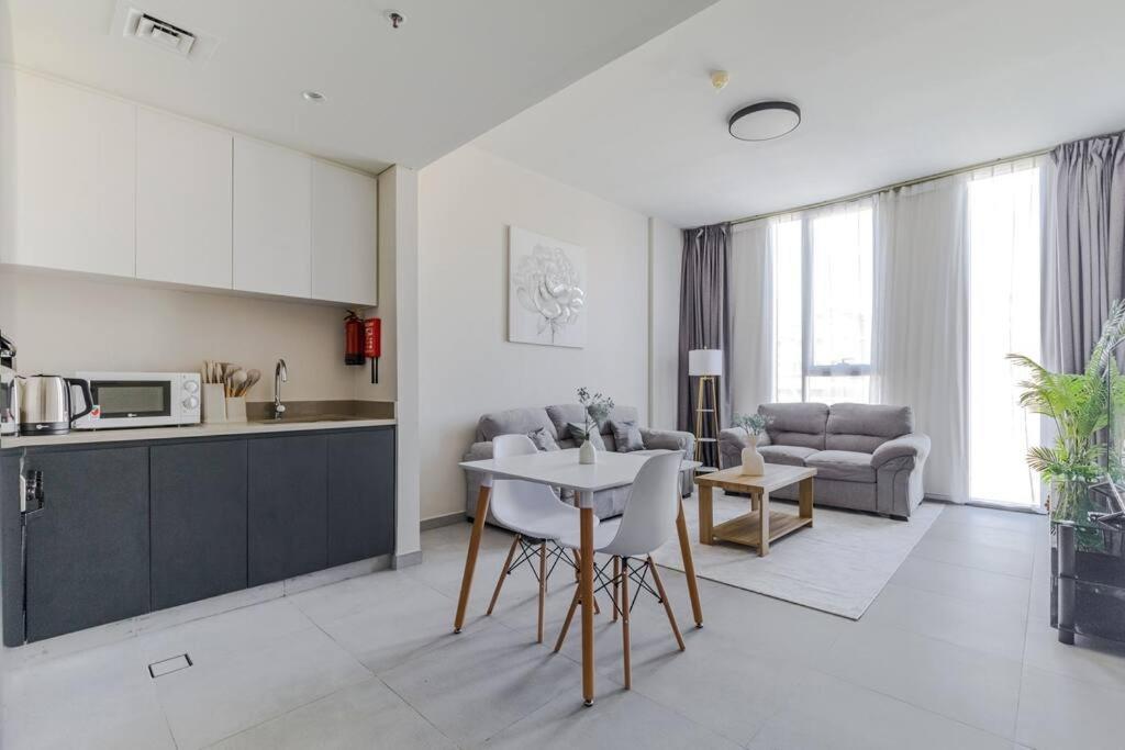 Sahab - Solo 1Br Apt In Al Jada Şarja Dış mekan fotoğraf