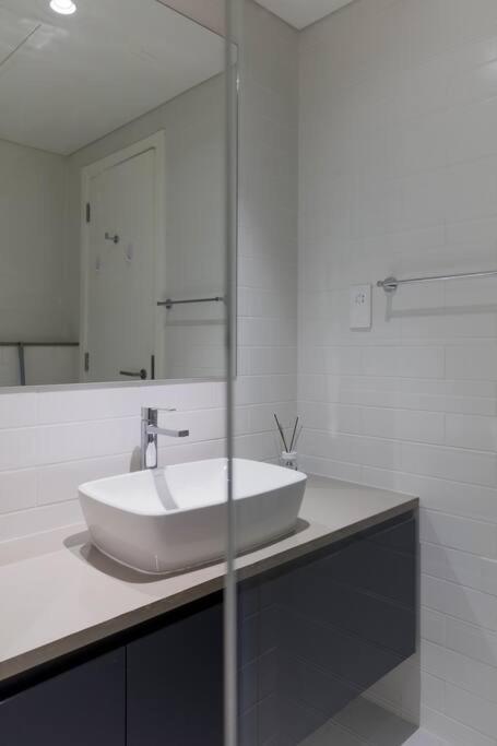 Sahab - Solo 1Br Apt In Al Jada Şarja Dış mekan fotoğraf