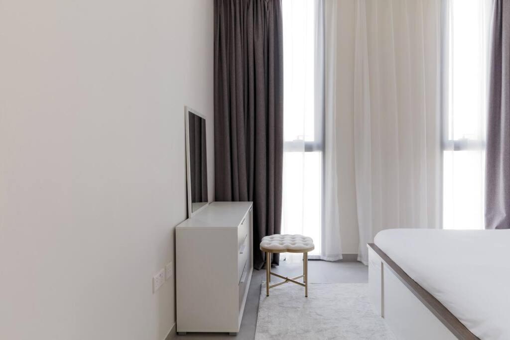 Sahab - Solo 1Br Apt In Al Jada Şarja Dış mekan fotoğraf