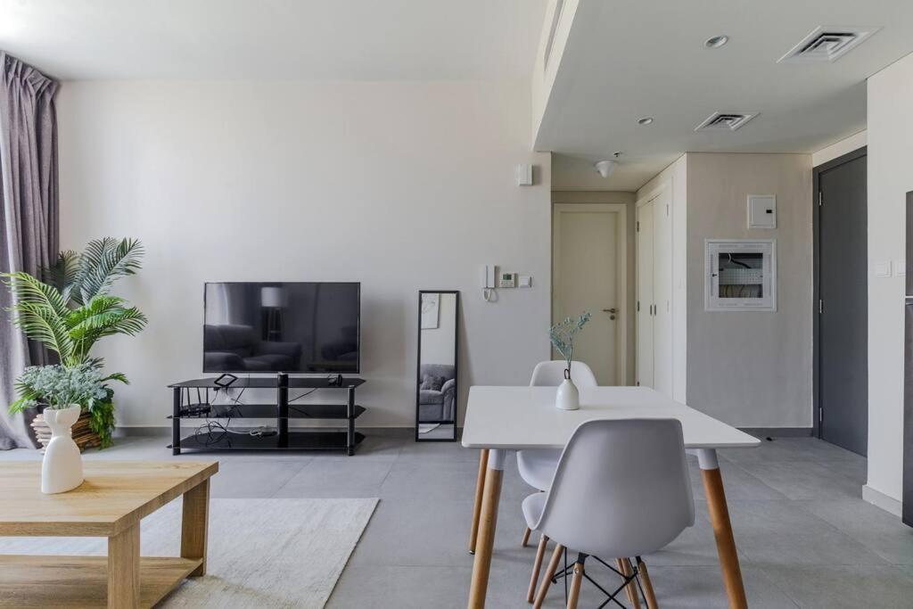 Sahab - Solo 1Br Apt In Al Jada Şarja Dış mekan fotoğraf