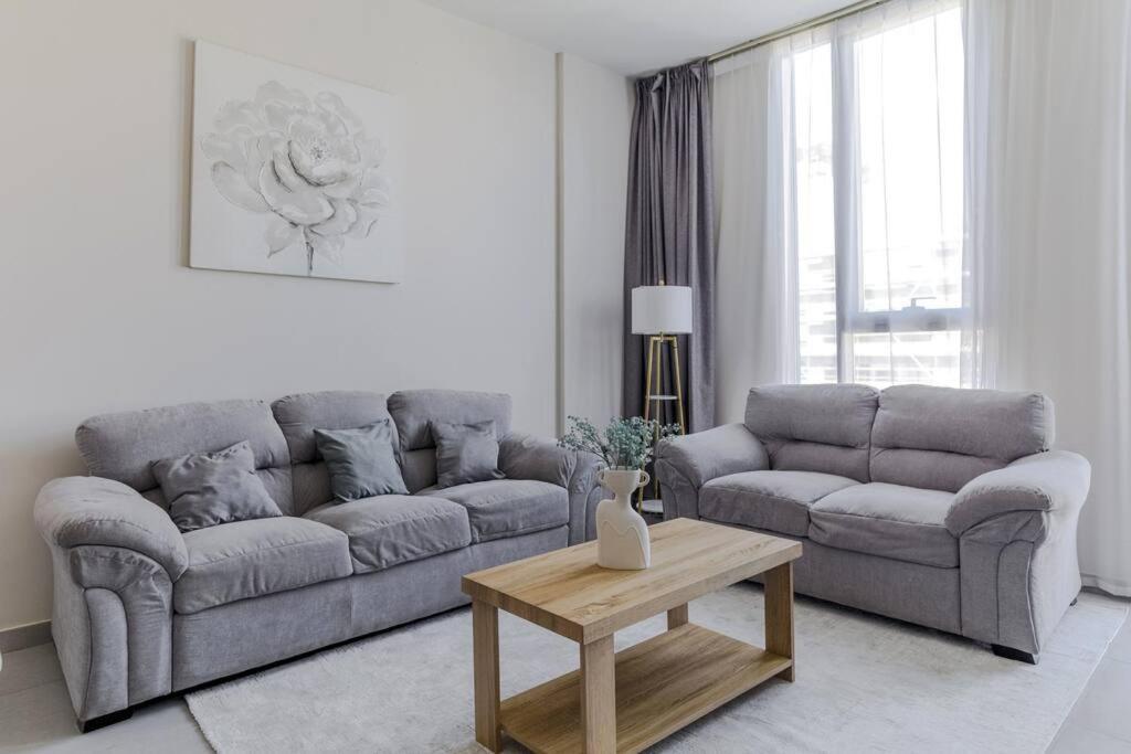 Sahab - Solo 1Br Apt In Al Jada Şarja Dış mekan fotoğraf